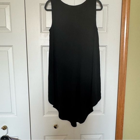 Eileen Fisher 100% Silk High Low Hem Scoopneck Tank - Picture 2 of 5